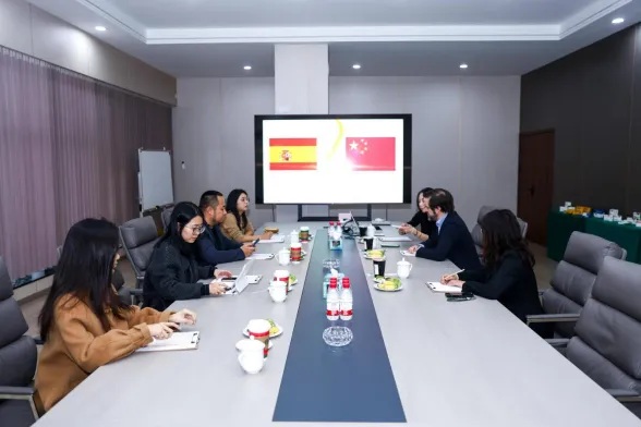 西班牙王国驻华商务参赞方少龙莅临我司考察交流